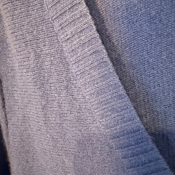 Lord & Taylor 100% Cashmere V-Neck Sweater Blue Asymmetric Hem Luxury Knit Med - Picture 5 of 13